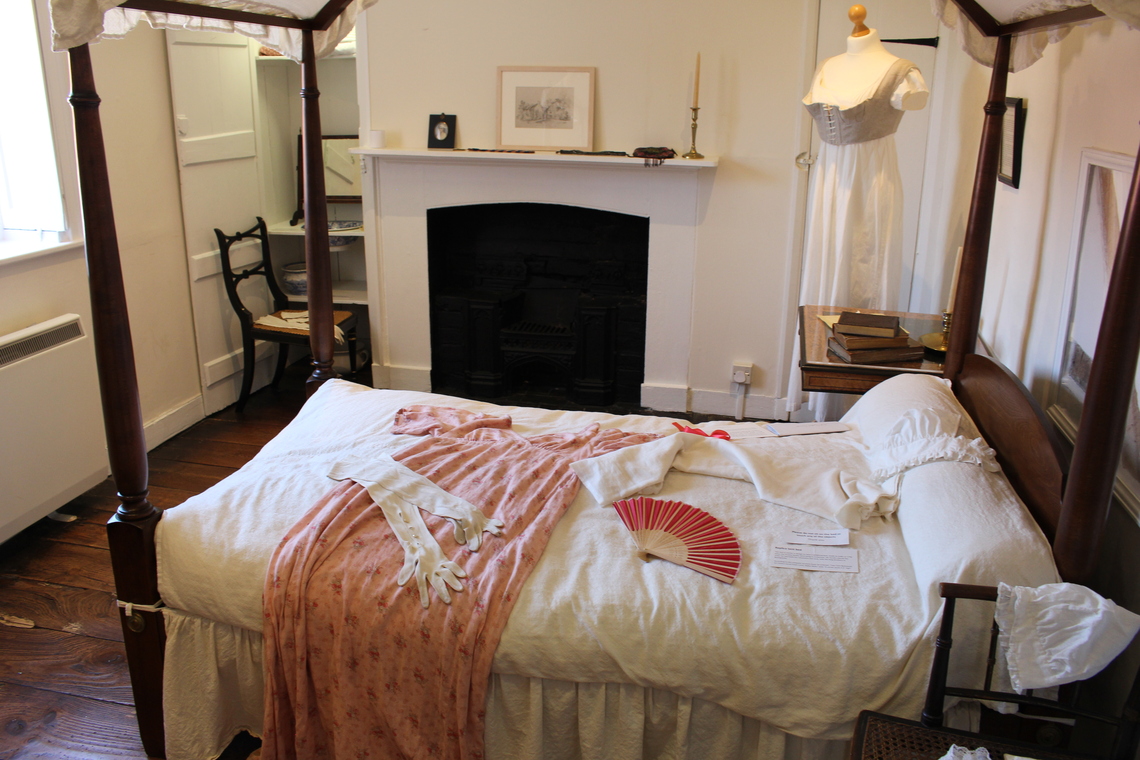 Jane&#39;s Bedroom